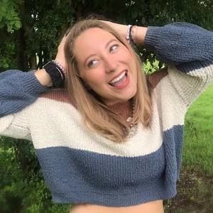 Meet your Posher, Claire